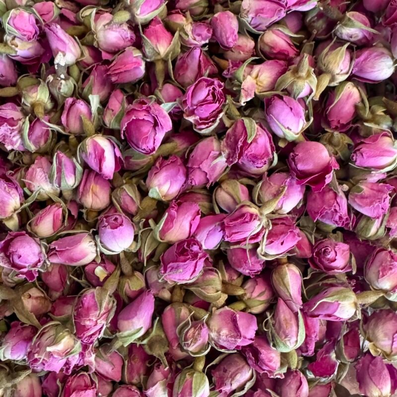 Boutons de rose séchés - infusion florale apaisante et parfumée